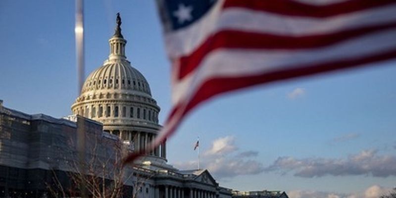Позволит избежать шатдауна: в Конгрессе США приняли важное решение