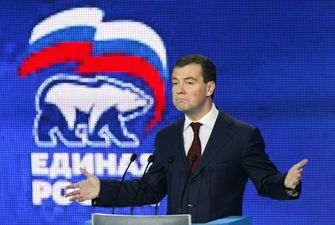 Медведєв пояснив, чому уряд РФ пішов у відставку