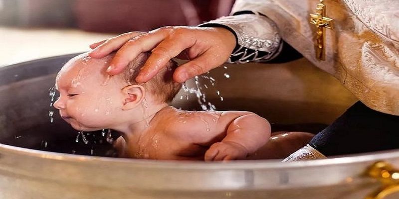 Управделами УПЦ рассказал, как подготовиться к Таинству Крещения