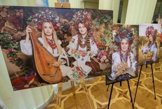 "Мира тебе, Украина" - в КГГА открыли уникальную фотовыставку
