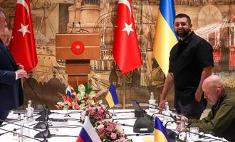 Мирное соглашение между Украиной и РФ в Стамбуле было неприемлемым для США. О чем речь