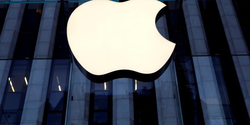 Apple запатентувала в Україні марки "Эппл" та "Яблоко", а Facebook - лого Oculus