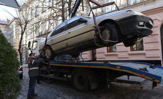 У украинца конфисковали автомобиль за рекордное количество штрафов