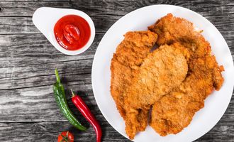 Для мяса, курицы и рыбы: идеальный кляр готовится по этому рецепту