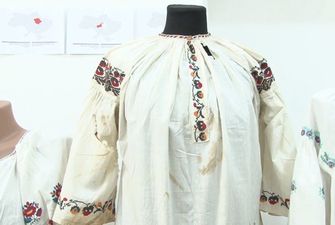 Найстарішій – 140 років: у Кропивницькому відкрили виставку унікальних сорочок – фото