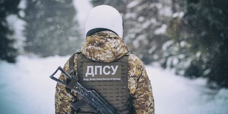 В Черновицкой области пограничник получил огнестрельное ранение: подробности