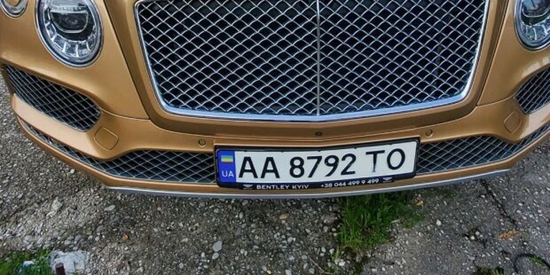 Bentley та Rolls-Royce на українських номерах у Європі ганьблять країну: всі обурені розкішшю наших мажорів