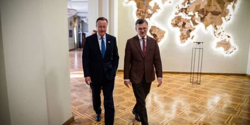 Кулеба обсудил с Кэмероном поиск и доставку в Украину систем Patriot