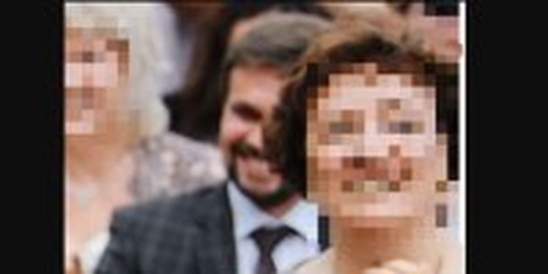 Отравителя Скрипалей обнаружили на свадебных фото дочери генерала ГРУ