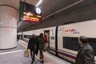 В Испании уволили чиновников, заказавших "неправильные" поезда