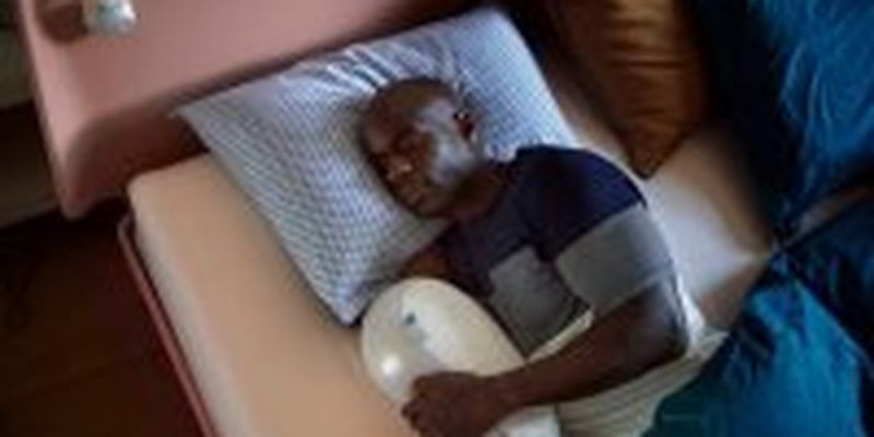 Изобрели подушку-робот, которая помогает уснуть