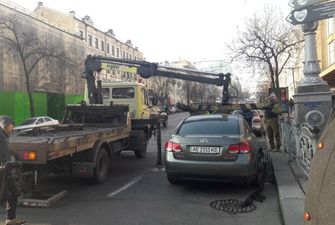 Закон Зеленського поставив водіїв у безвихідь: скандал охопить всю Україну - людей не беруть