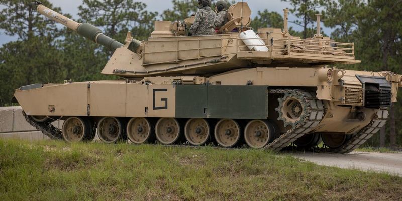 Что не так с танками Abrams: почему они больше не помогут ВСУ на фронте