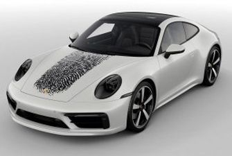 В Porsche разработали технологию печати рисунков на кузовных панелях