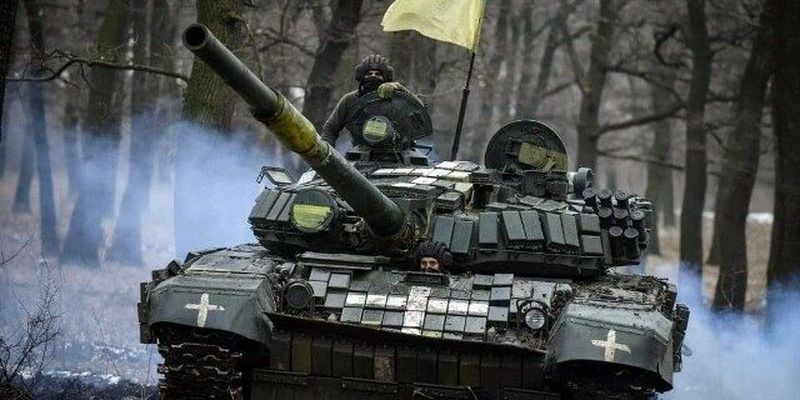 Російська лінія фронту має бути під вогневим натиском DPICM і ATACMS – радник Залужного