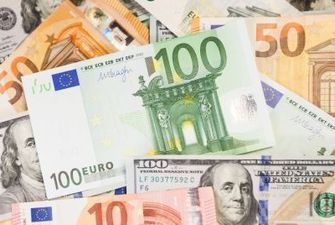 Евро дешевеет: курс валют на 29 сентября в обменниках