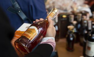 В Херсоне запретили продавать и производить алкоголь