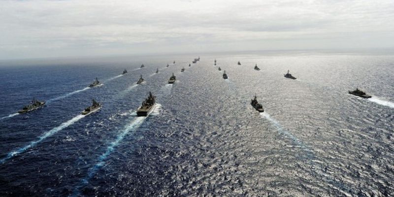 Десятки кораблей, ракеты, самолеты: Россия увеличила войско в Крыму