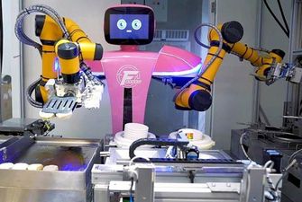В китайском Гуанчжоу открылся первый в стране ресторан с роботами