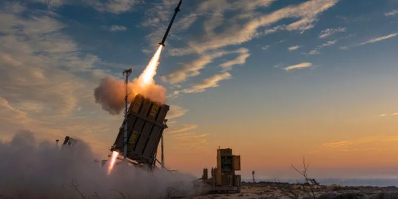 "Дорого и долго": Макрон оценил, можно ли в Украине создать систему ПВО, как в Израиле