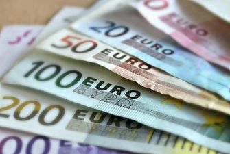 Евро превысил отметку в 40 грн: сколько стоит валюта в банках и на черном рынке