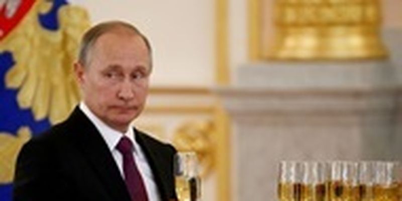 Путин приказал бороться с алкоголизмом в России