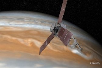Одна из лун Юпитера "посылает" Wi-Fi сигнал