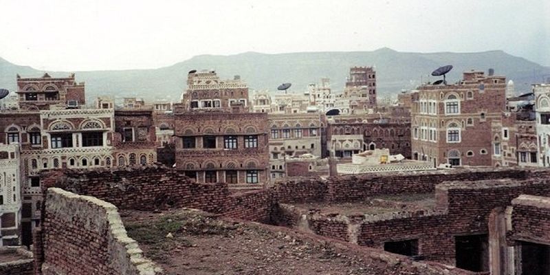 В Йемене из-за авиаудара по тюрьме погибли 70 человек