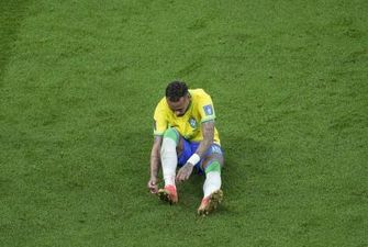 Плакав на лаві запасних: Неймар отримав серйозну травму у матчі ЧС-2022