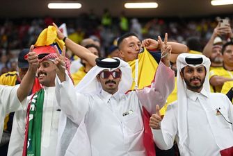 Шейхи, Морган Фримен и Шакира. Как стартовал Чемпионат мира по футболу в Катаре