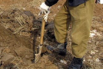 В Донецкой области нашли труп в военной форме