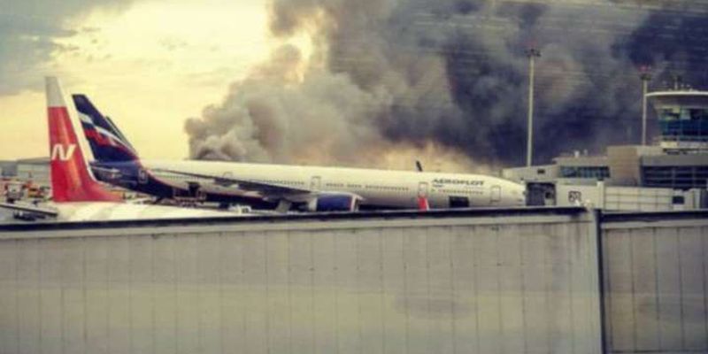 Завершилася розшифровка чорних скриньок літака Sukhoi Superjet 100, що розбився у Москві