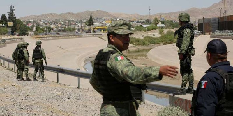 Мексика відправила до кордону зі США 15 тисяч військових