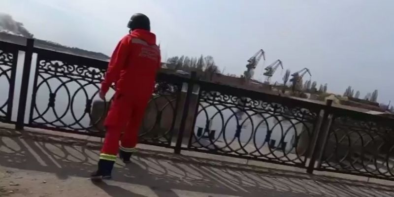 Двое успели переплыть реку, один погиб: ВС РФ ударили по плавням в Херсоне