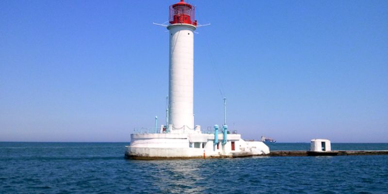 Одеський порт і Воронцовський маяк офіційно визнані туристичними об’єктами
