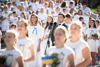 Олена Зеленська затьмарила всіх на День незалежності, погляди мільйонів були прикуті до її образу: "До сліз"