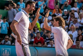 Манджукич победил Модрича на благотворительном теннисном турнире в Загребе
