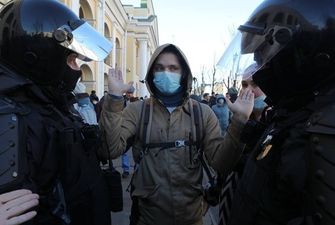 В РФ на антивоенных митингах задержано 1,5 тысячи человек
