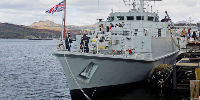 Украина получит несколько военных кораблей из ВМФ Британии, — посол