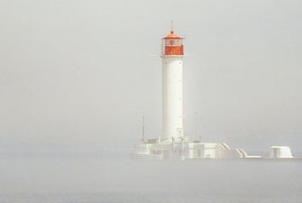 Через туман в портах Ізмаїла, Рені та Херсона обмежено лоцманську проводку
