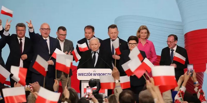 Партия Качиньского объявила себя победителем местных выборов в Польше