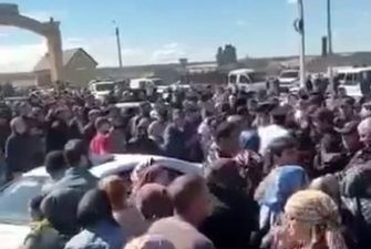 У Дагестані масові протести проти мобілізації: силовиків б’ють, вони відкривають вогонь