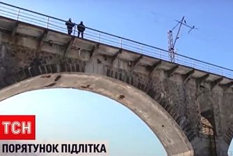 На Житомирщине юноша после ссоры с девушкой прыгнул с 30-метрового моста