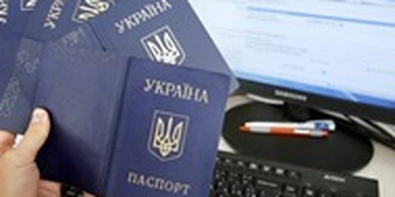 Польша продлит защиту украинцам без паспорта - глава МВД