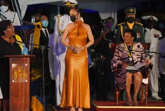 Продовжуй сяяти, як діамант: Ріанна стала національним героєм Барбадосу