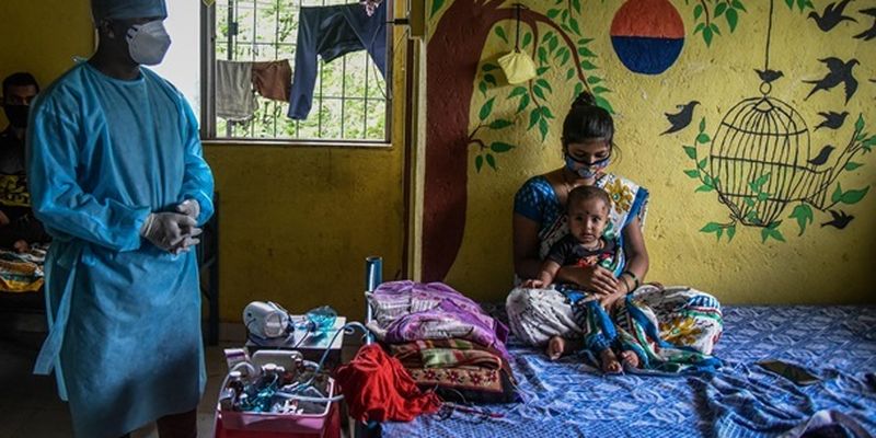 Убивает детей. Вспышка неизвестной болезни в Индии