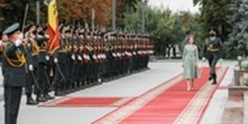Армия Молдовы осталась без оснащения и техники - Санду