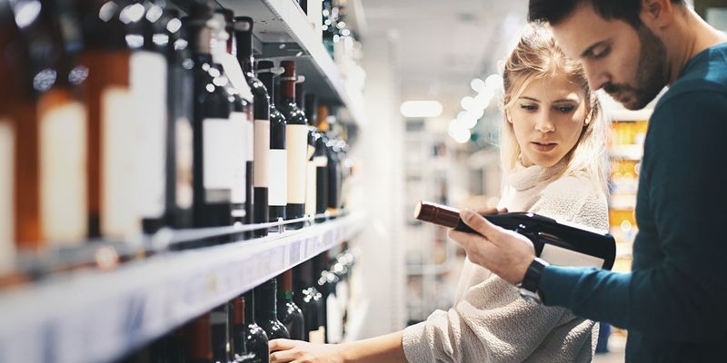 В Лондоне ИИ будет определять возраст покупателей и решать, продавать ли им алкоголь