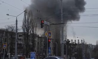 Попадание авиабомбы в Харькове: появилось видео первых секунд после взрыва