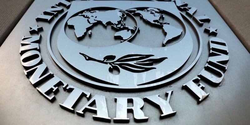 МВФ не спешит давать Украине деньги: советник Зеленского раскрыл детали